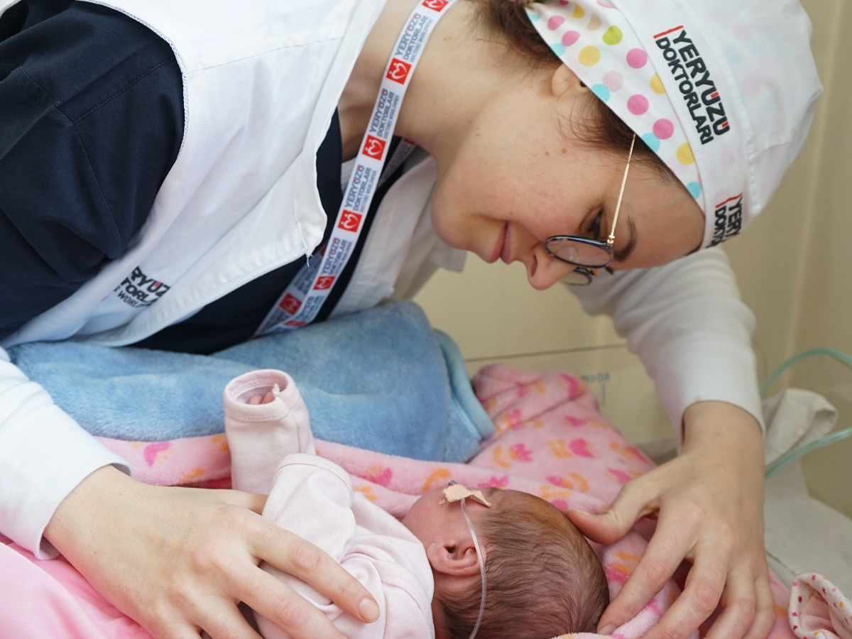 YAŞASIN ANNELER, YAŞASIN ÇOCUKLAR